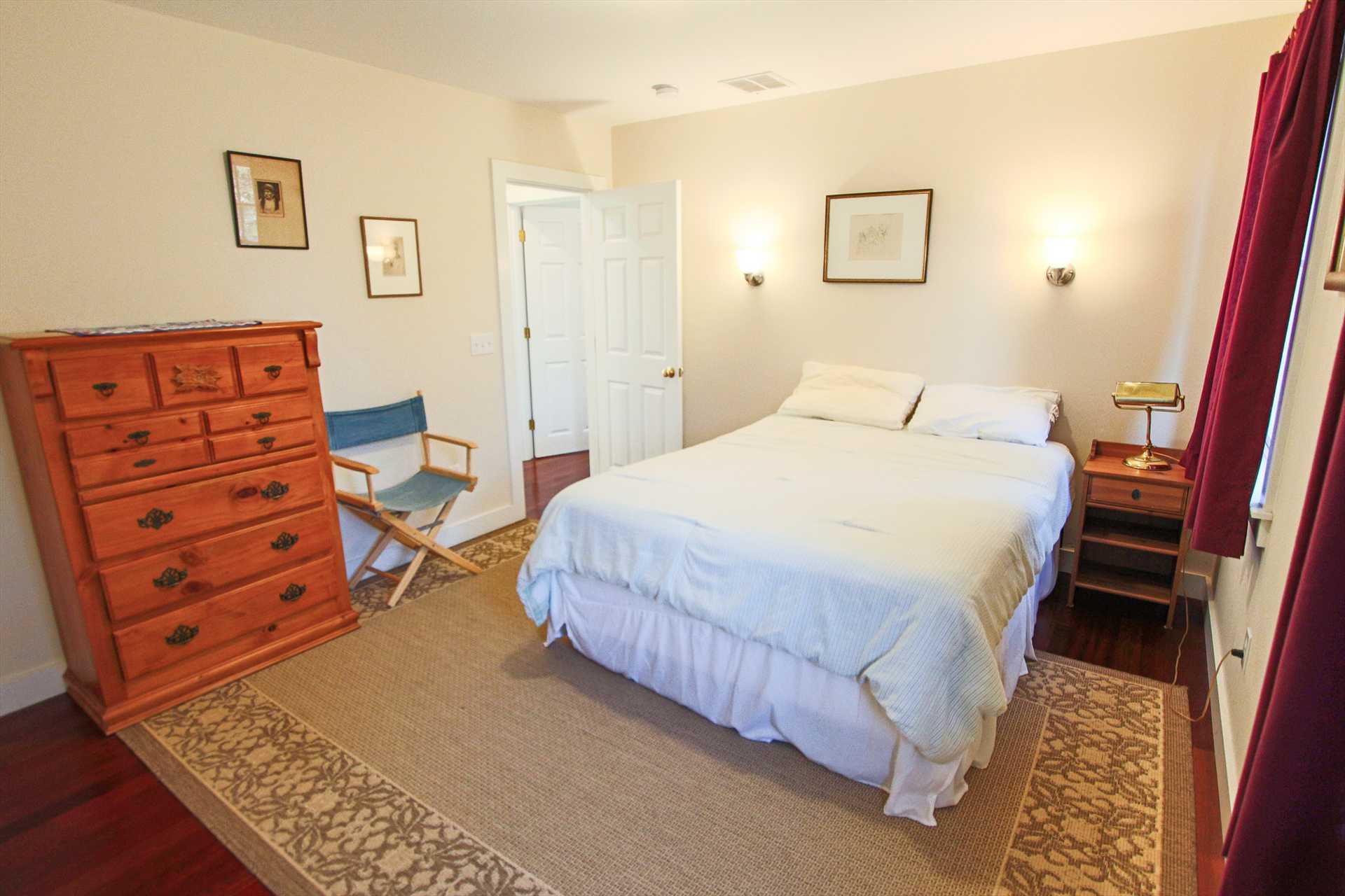 BEdroom #2 - Queen - 2nd Floor (has Jack and Jill style bath
