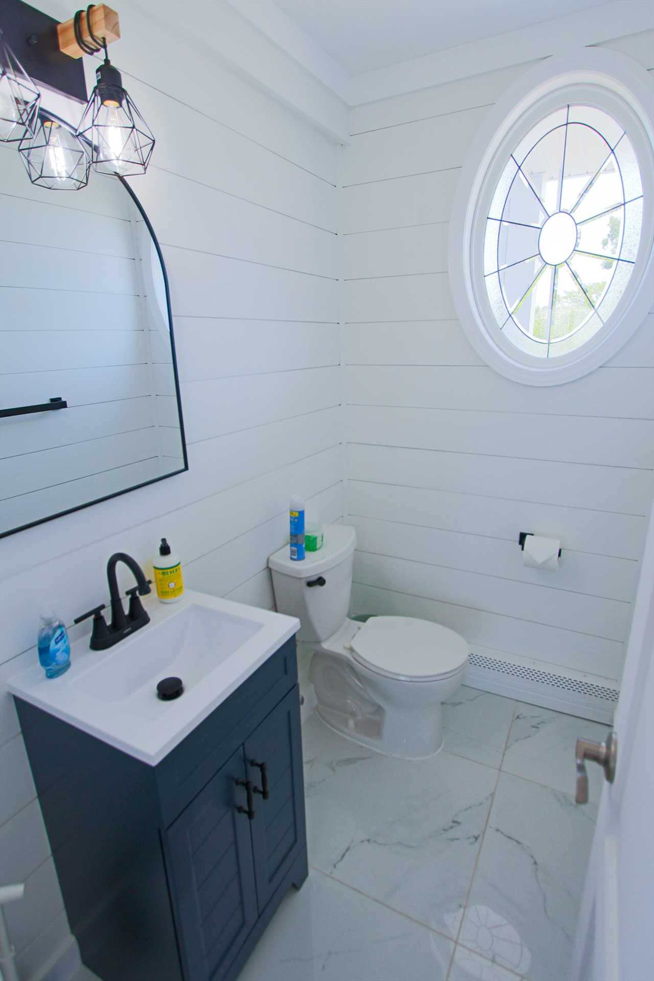 Half Bath - Main Floor off Kitchen