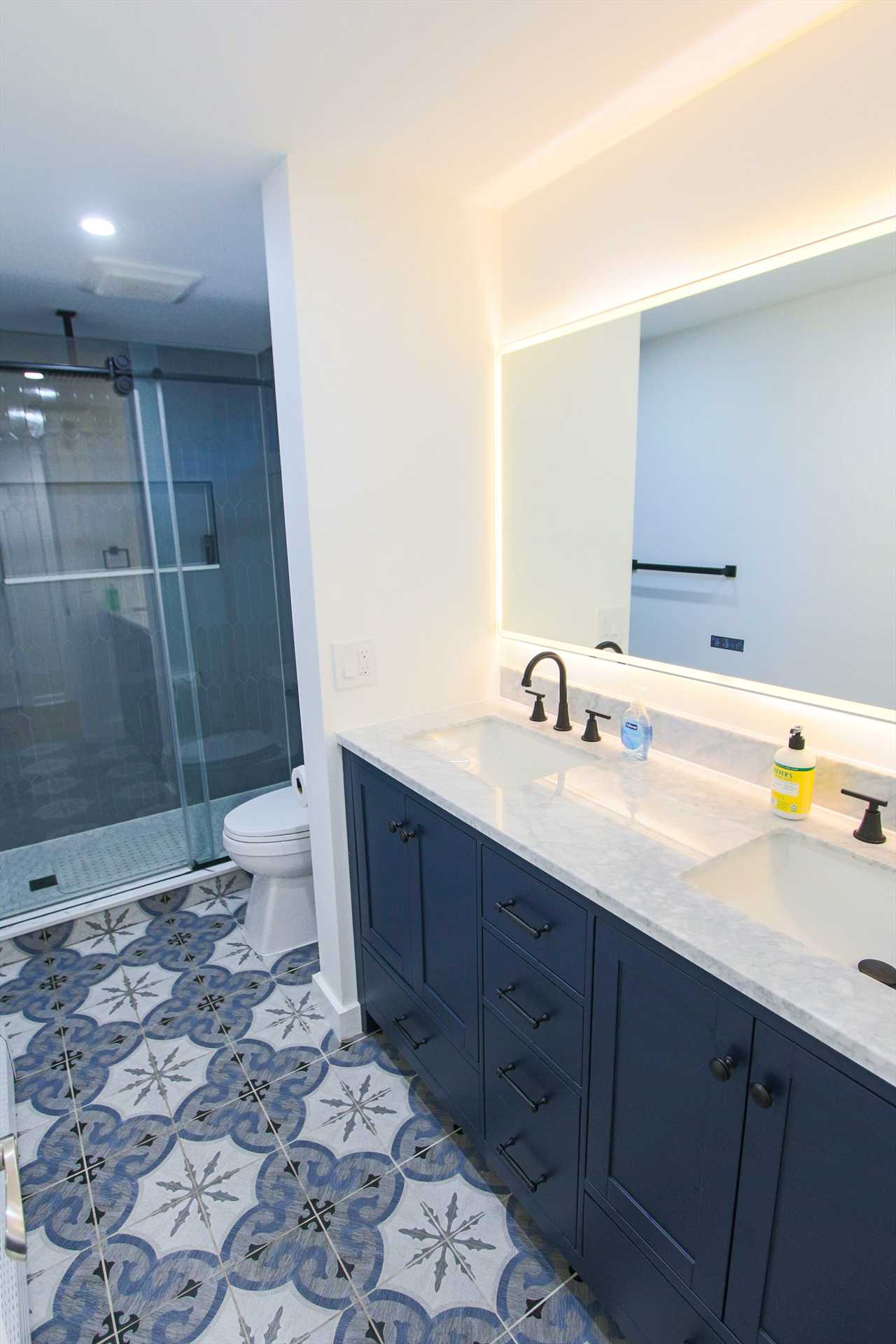 Shared Bath on Lower Level - Shower