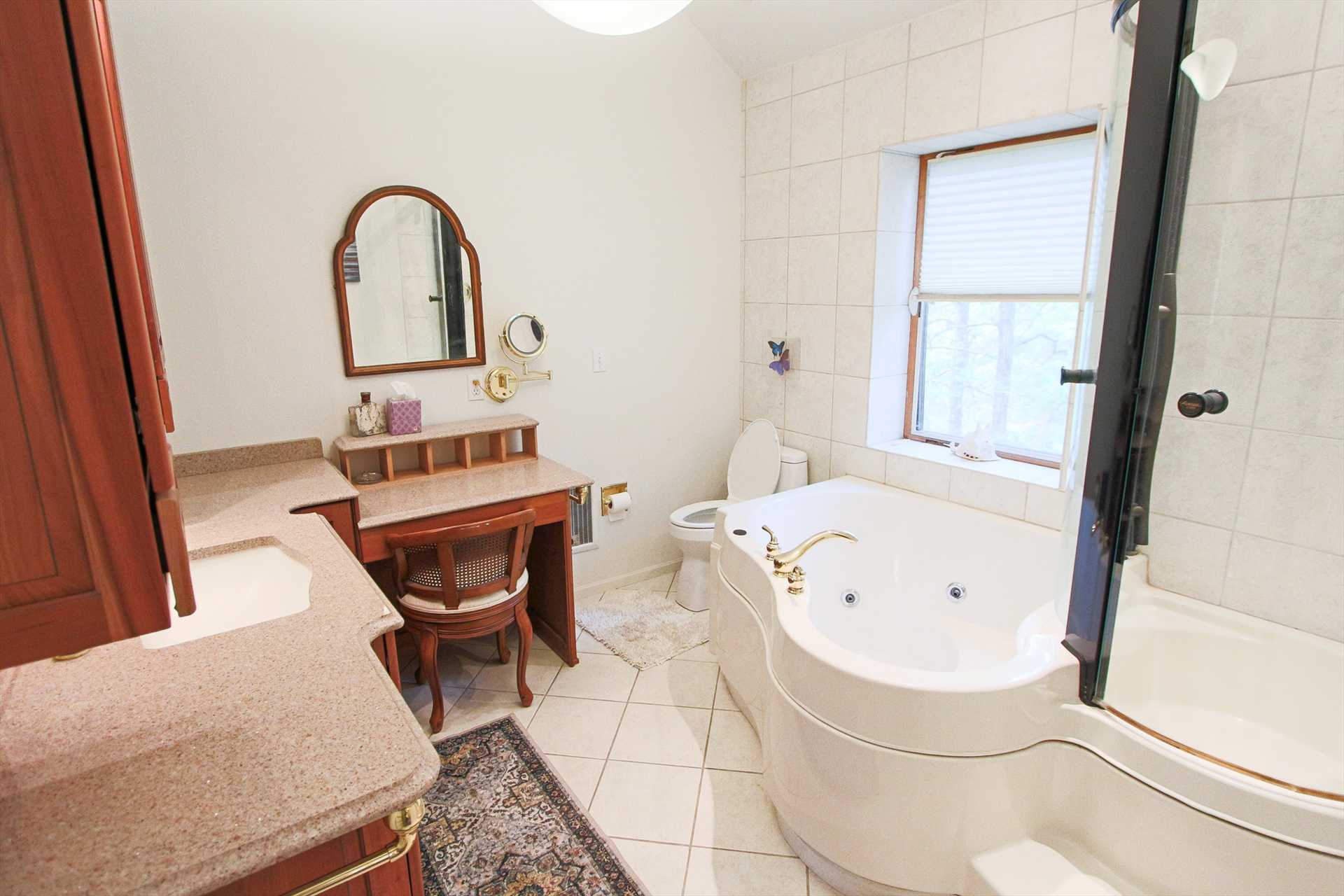 Private Bath in Primary w/ Tub 