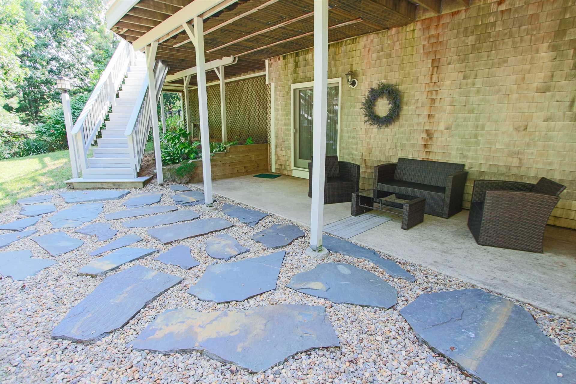 Seating area in Yard - Outside Bed #4