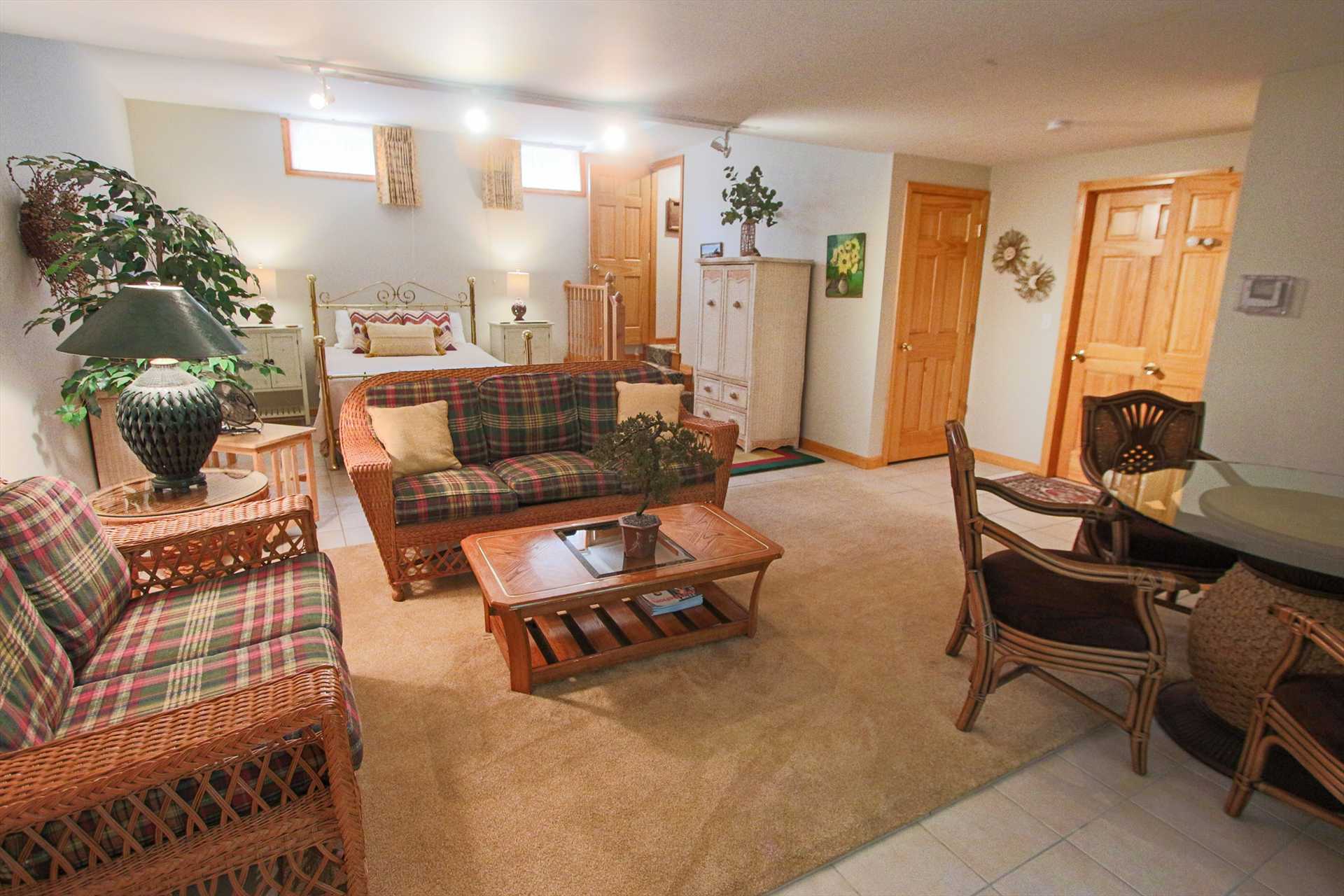 Bedroom #4 Seating area