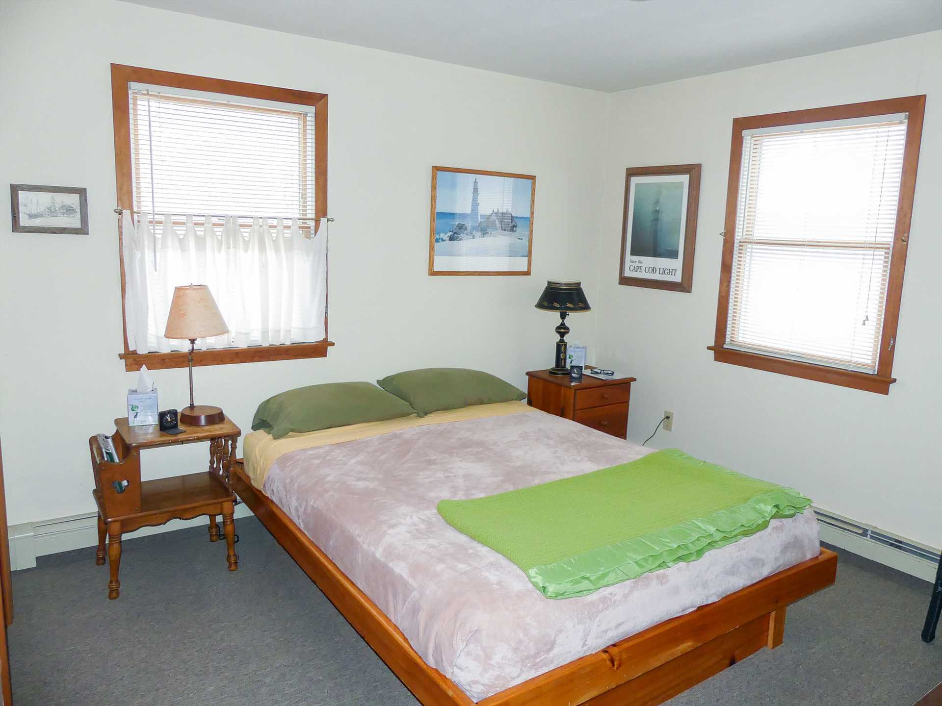 Bedroom #1 - Quenn - 2nd Floor