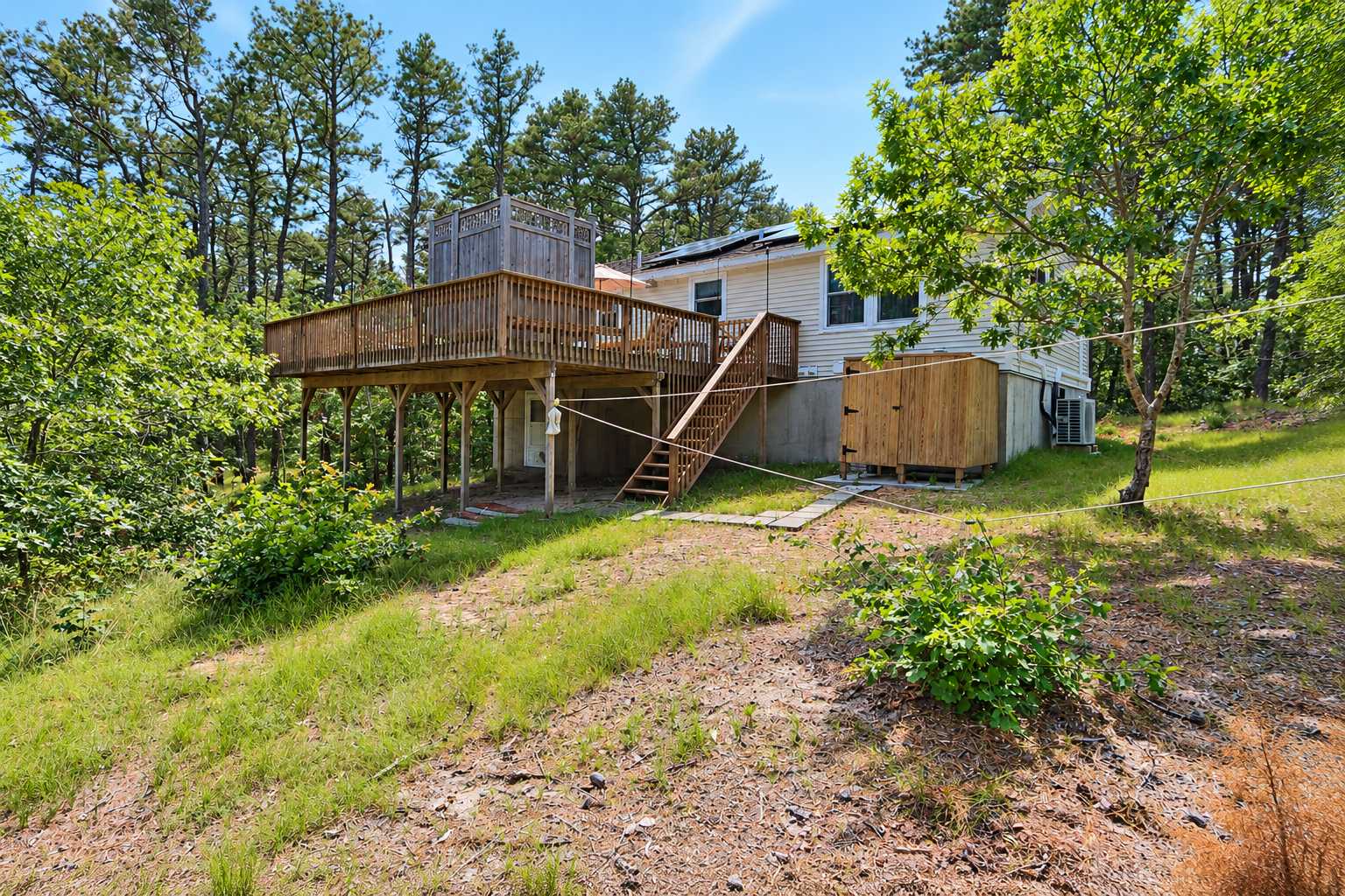 Back of the House w/ Clothesline