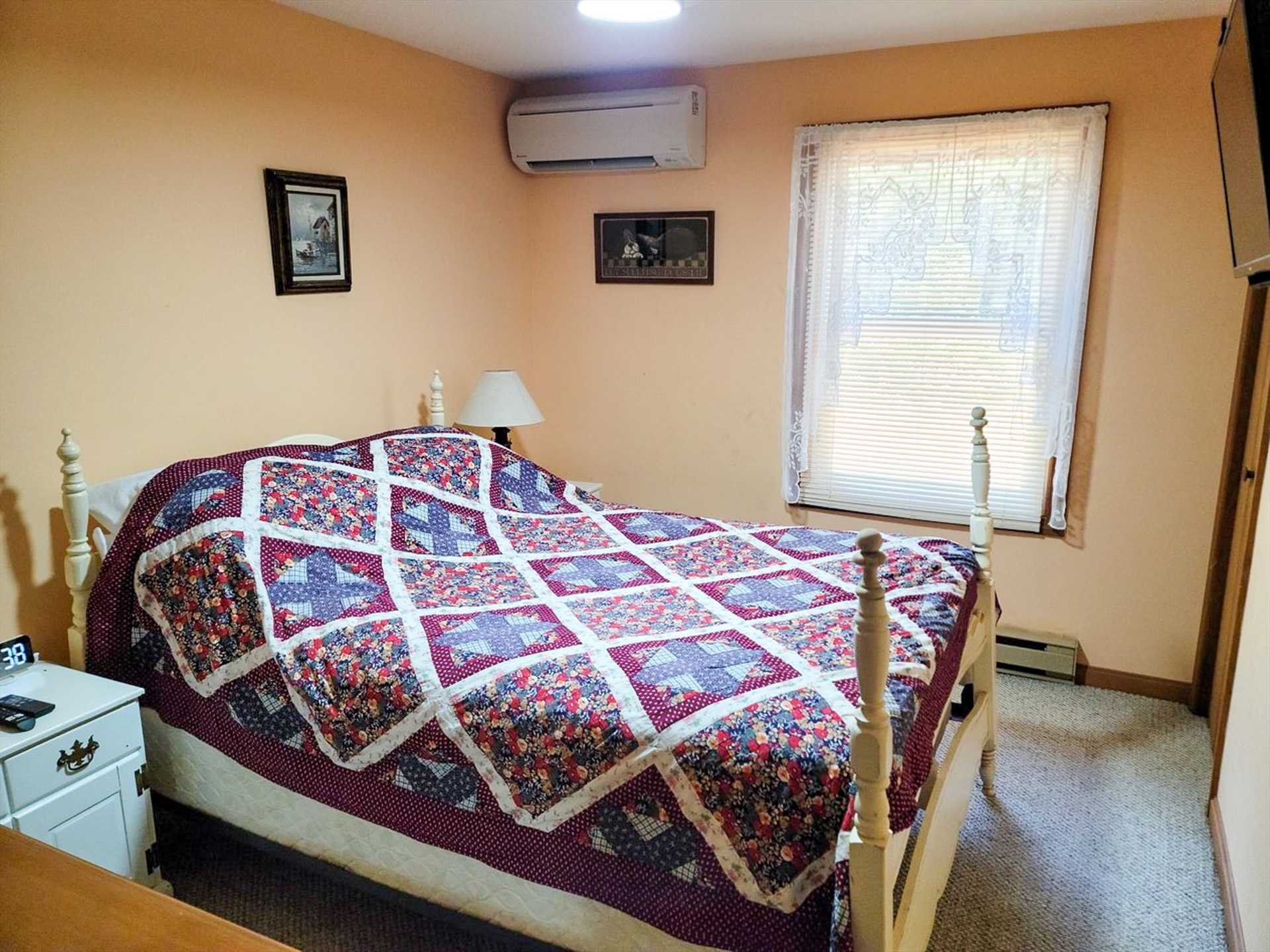 Bedroom # 1 - Full - Main Level